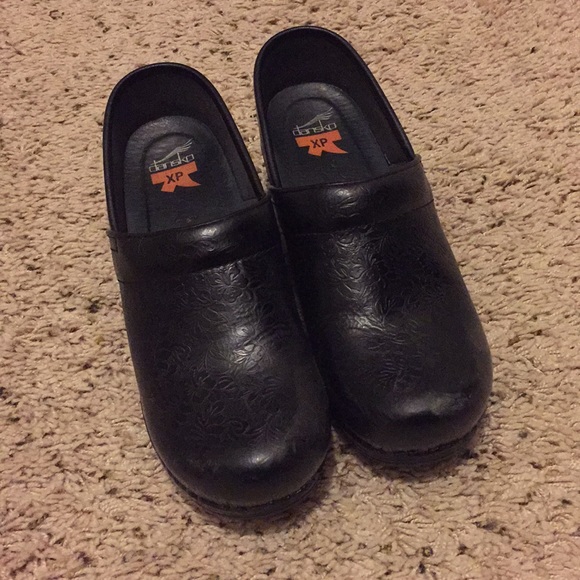 Clogs - Picture 1 of 2